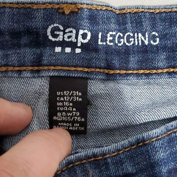 GAP dark wash 31x28 size 12 skinny jeans - Picture 5 of 6